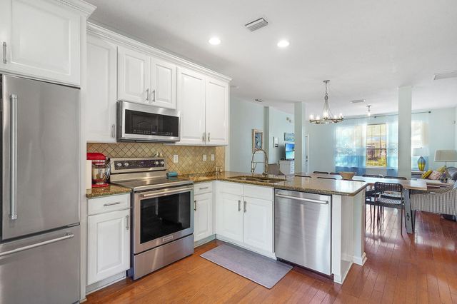 935 Saltwater Cir, St Augustine, FL 32080