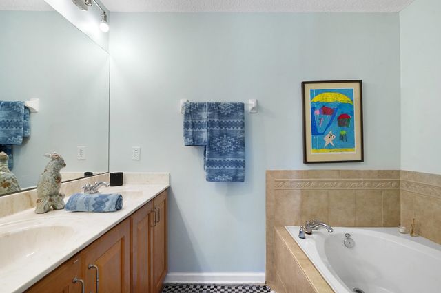 935 Saltwater Cir, St Augustine, FL 32080