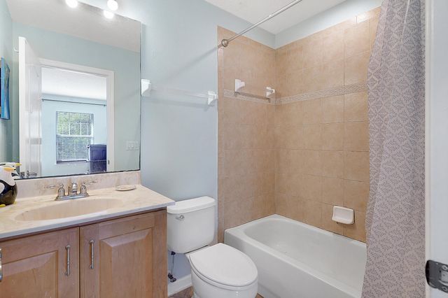 935 Saltwater Cir, St Augustine, FL 32080