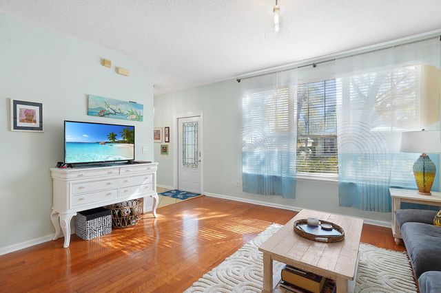 935 Saltwater Cir, St Augustine, FL 32080