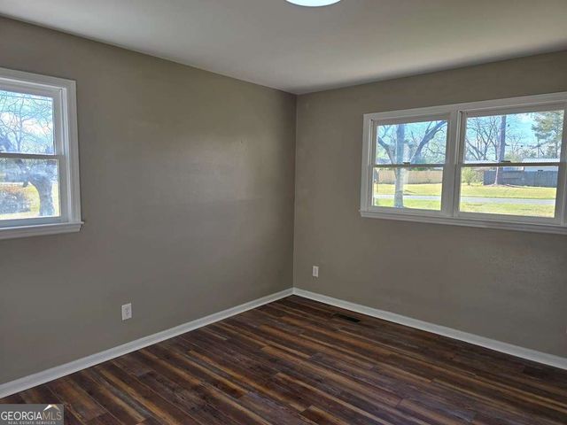 123 Preston Drive, Fitzgerald, GA 31750