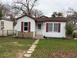 719 16th Avenue N, Texas City, TX 77590