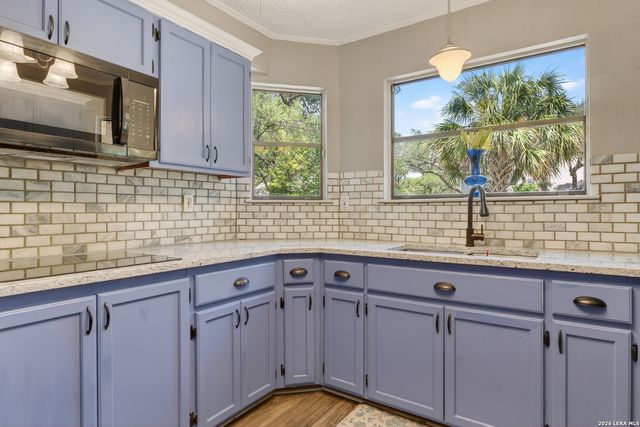 4619 Spotted Oak Woods, San Antonio, TX 78249