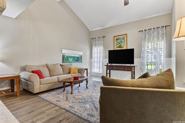 4619 Spotted Oak Woods, San Antonio, TX 78249