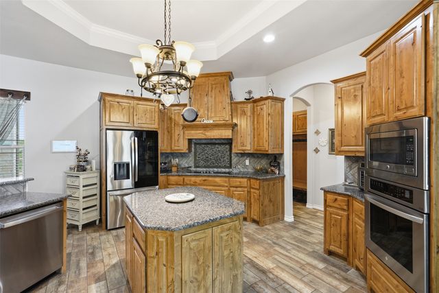 111 Flying Diamond Drive, Springtown, TX 76082