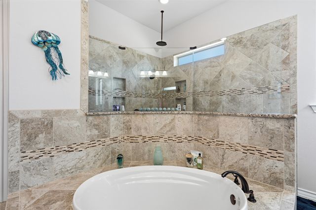 111 Flying Diamond Drive, Springtown, TX 76082