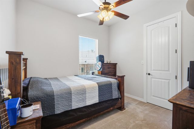 111 Flying Diamond Drive, Springtown, TX 76082