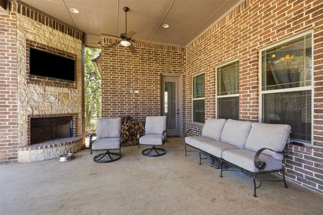 111 Flying Diamond Drive, Springtown, TX 76082