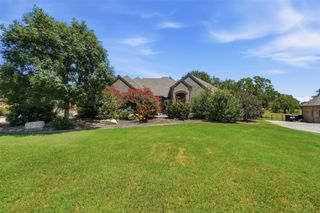 111 Flying Diamond Drive, Springtown, TX 76082