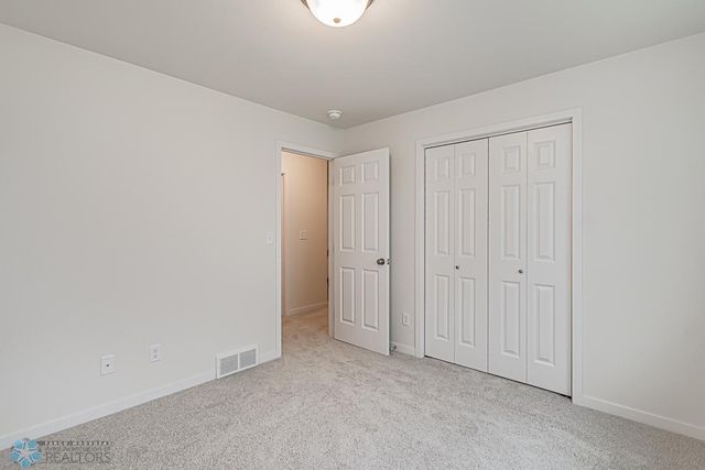6724 32nd Street S, Fargo, ND 58104