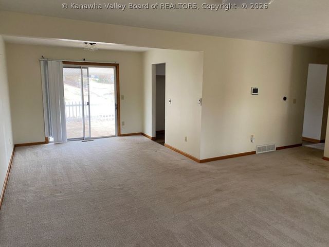 6192 E Pea Ridge Road, Huntington, WV 25705