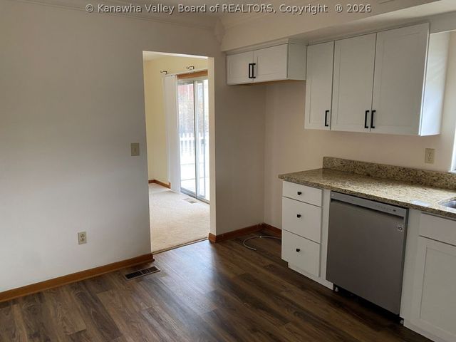 6192 E Pea Ridge Road, Huntington, WV 25705