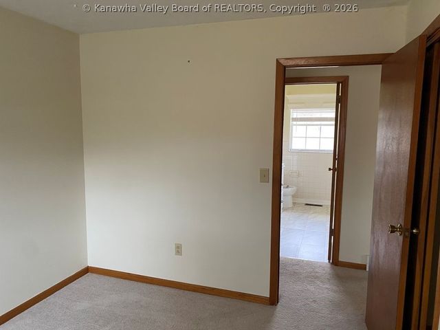 6192 E Pea Ridge Road, Huntington, WV 25705