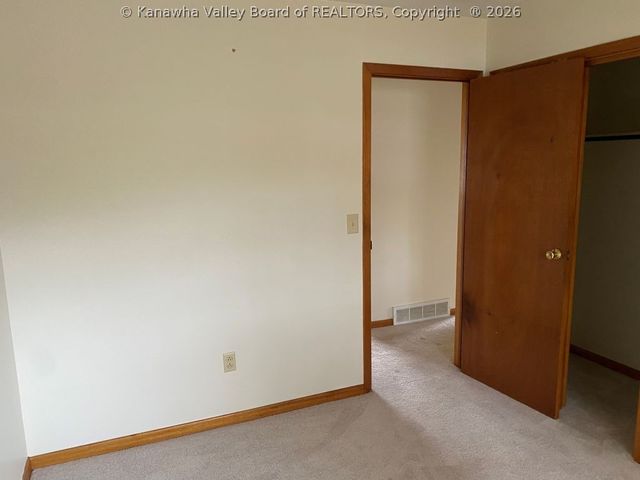 6192 E Pea Ridge Road, Huntington, WV 25705