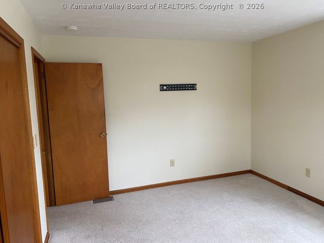 6192 E Pea Ridge Road, Huntington, WV 25705
