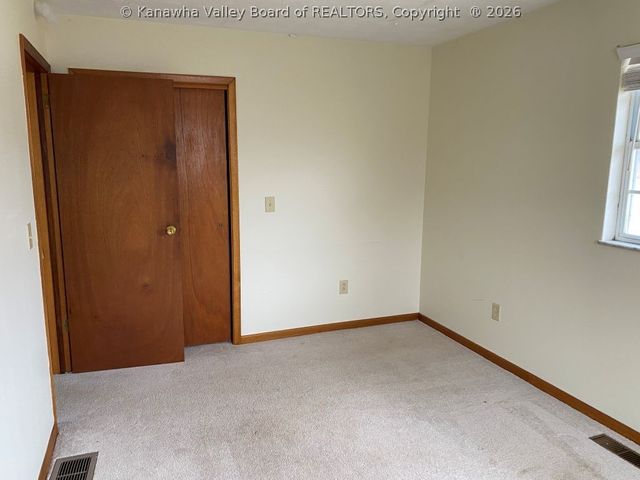 6192 E Pea Ridge Road, Huntington, WV 25705