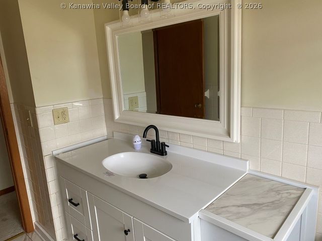 6192 E Pea Ridge Road, Huntington, WV 25705