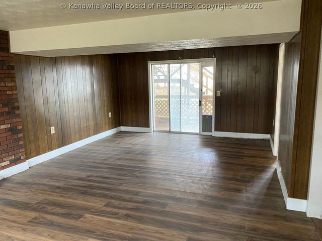 6192 E Pea Ridge Road, Huntington, WV 25705