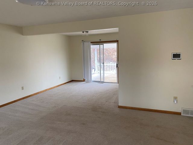 6192 E Pea Ridge Road, Huntington, WV 25705