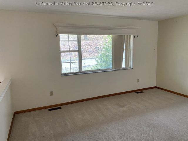 6192 E Pea Ridge Road, Huntington, WV 25705