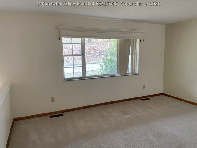 6192 E Pea Ridge Road, Huntington, WV 25705