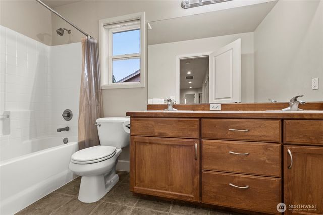 11818 179th Place NE, Redmond, WA 98052
