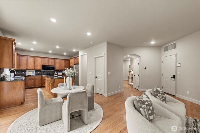 11818 179th Place NE, Redmond, WA 98052