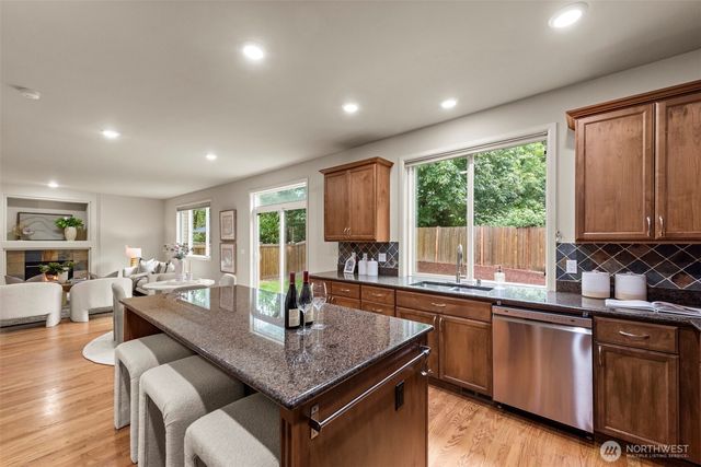 11818 179th Place NE, Redmond, WA 98052