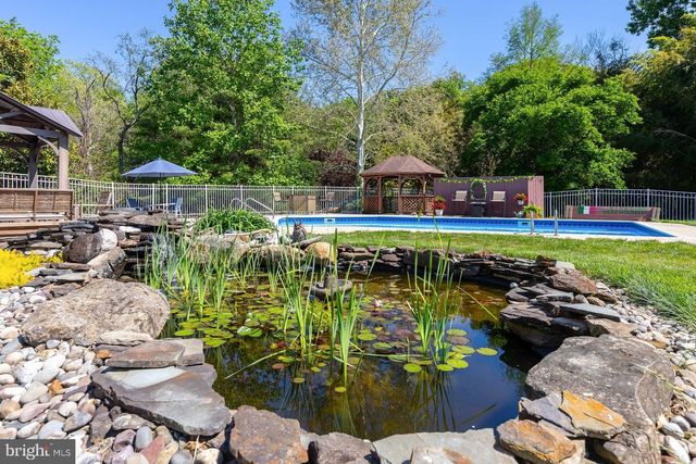 12 CLEARBROOK LN, Sewell, NJ 08080