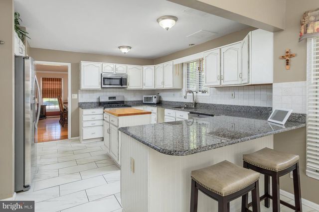 12 CLEARBROOK LN, Sewell, NJ 08080