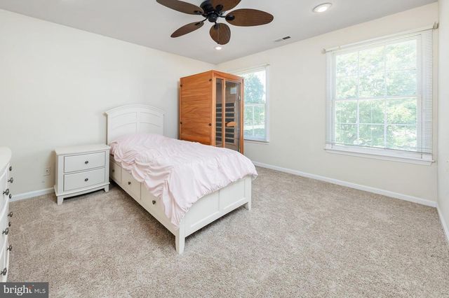 12 CLEARBROOK LN, Sewell, NJ 08080