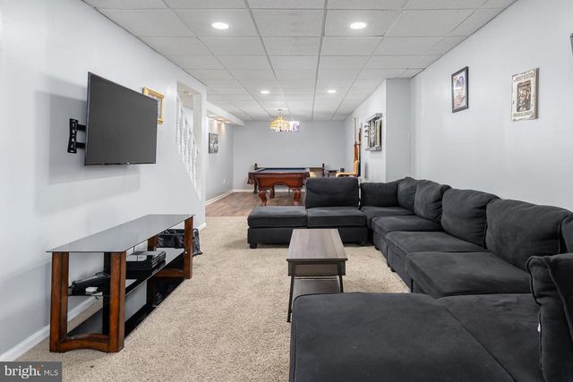 12 CLEARBROOK LN, Sewell, NJ 08080