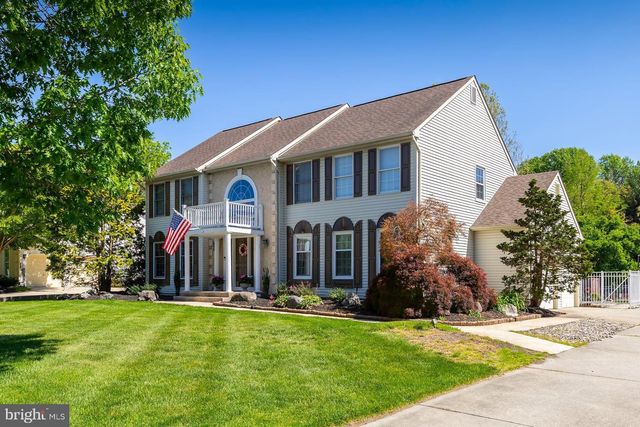 12 CLEARBROOK LN, Sewell, NJ 08080