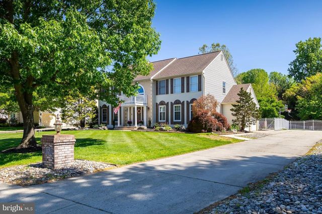 12 CLEARBROOK LN, Sewell, NJ 08080