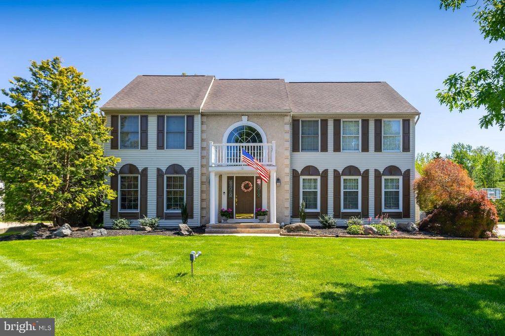12 CLEARBROOK LN, Sewell, NJ 08080