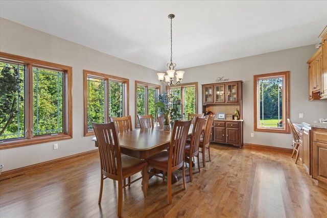N23W23800 Talon COURT, Waukesha, WI 53188
