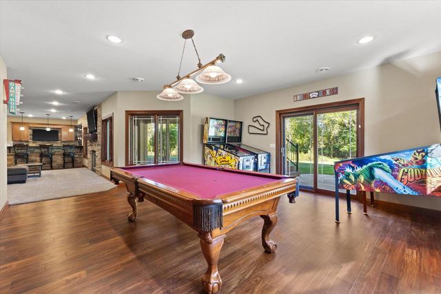 N23W23800 Talon COURT, Waukesha, WI 53188