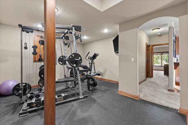 N23W23800 Talon COURT, Waukesha, WI 53188