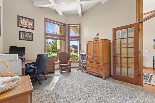 N23W23800 Talon COURT, Waukesha, WI 53188