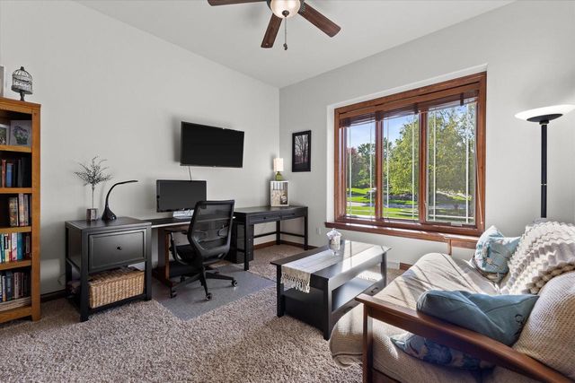 N23W23800 Talon COURT, Waukesha, WI 53188