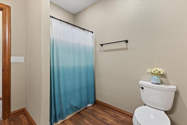 N23W23800 Talon COURT, Waukesha, WI 53188