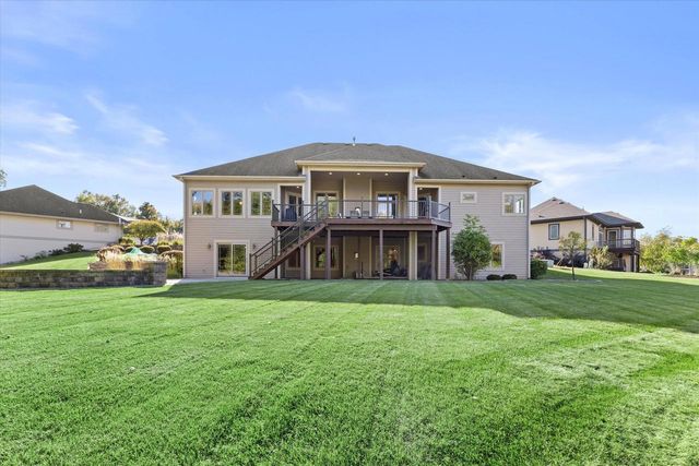 N23W23800 Talon COURT, Waukesha, WI 53188