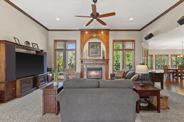 N23W23800 Talon COURT, Waukesha, WI 53188