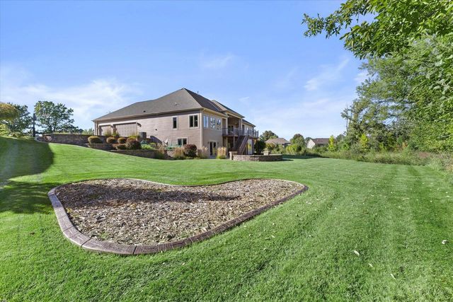 N23W23800 Talon COURT, Waukesha, WI 53188
