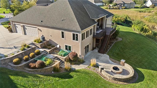 N23W23800 Talon COURT, Waukesha, WI 53188
