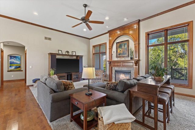N23W23800 Talon COURT, Waukesha, WI 53188