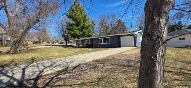 307 Channel Road, Albert Lea, MN 56007