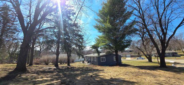 307 Channel Road, Albert Lea, MN 56007