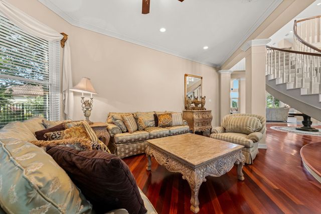 2819 Cliff PT, Spicewood, TX 78669