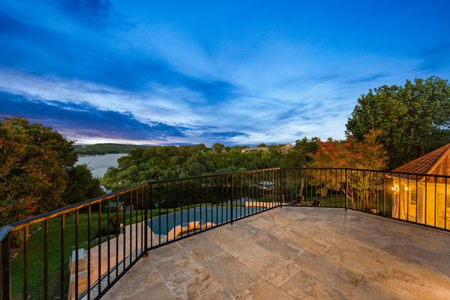 2819 Cliff PT, Spicewood, TX 78669
